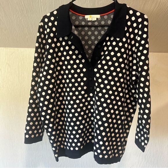 Boden Cleo Jacquard Henley Sweater in Navy and Ivory Polka Dot - Picture 5 of 11